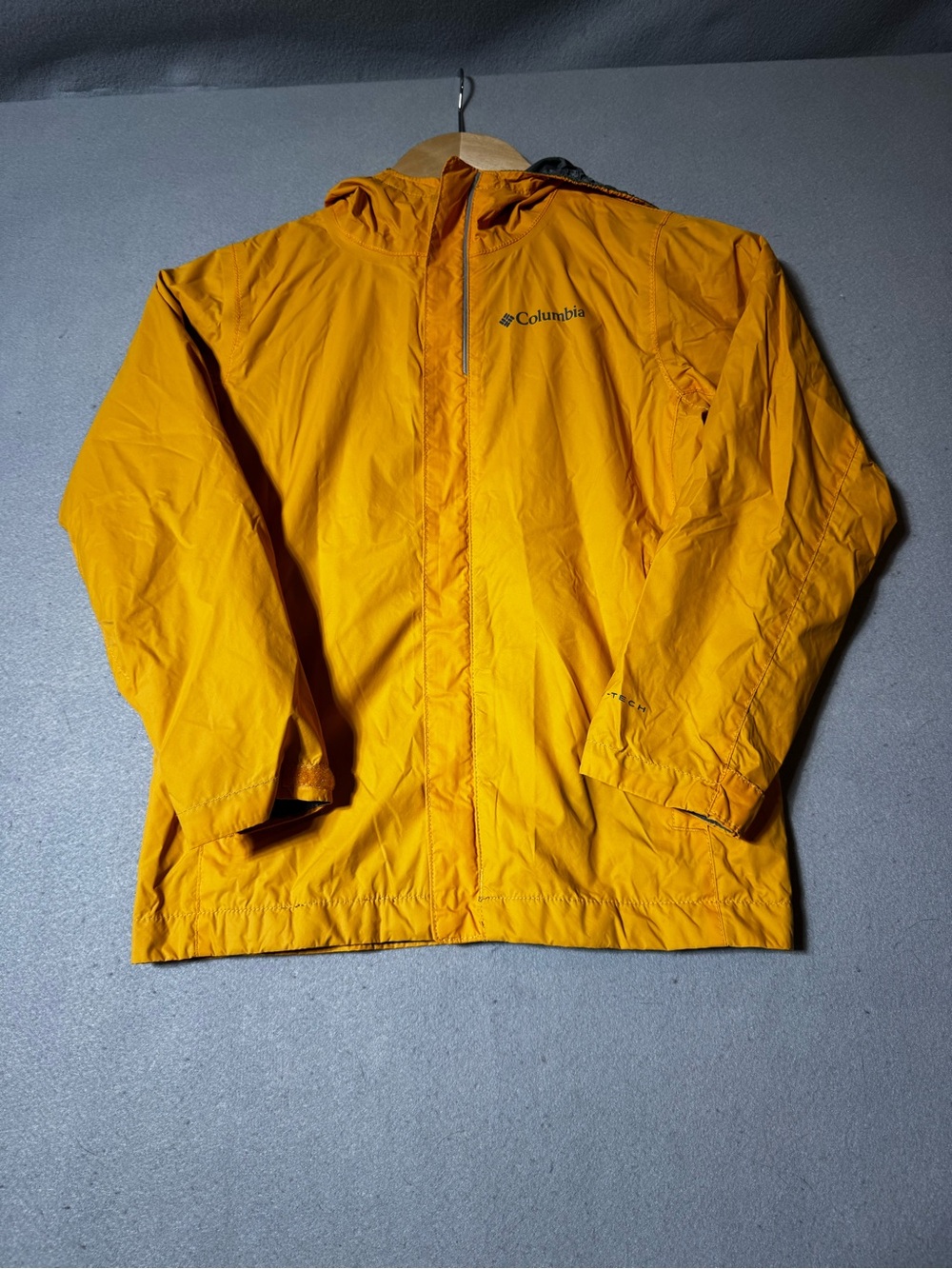 NWOT Columbia Men's Bright Yellow Hooded Rain Jacket Size S